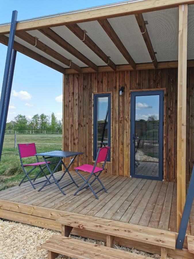 Le Village De Cottages - Le Pole Du Cheval Et De L'Ane Lignières Eksteriør billede